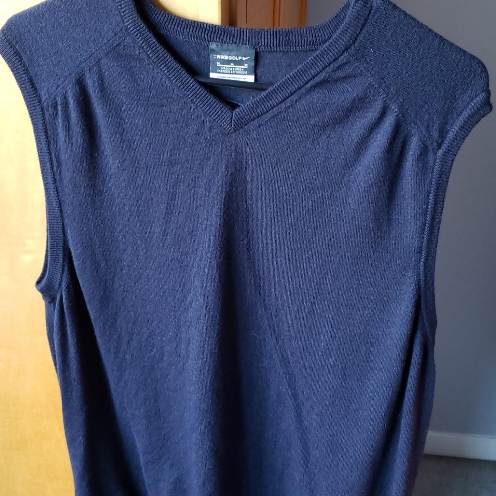Nike golf vest